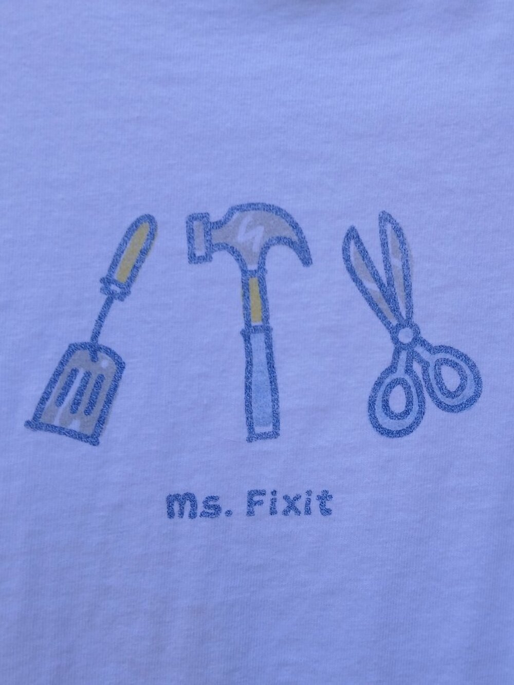 Life Is Good Women's Ms. Fixit Short Sleeve Tee - MEDIUM